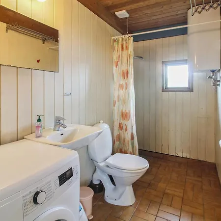 Asel - 1km From The Sea By Interhome *